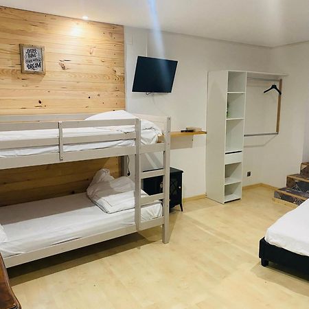 Home Saint Michel Понторсон Екстер'єр фото